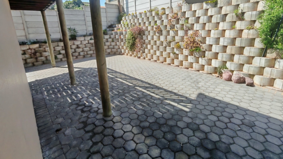 3 Bedroom Property for Sale in Tergniet Western Cape